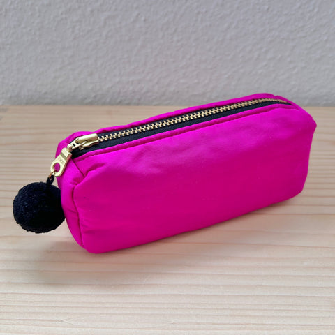 Mini-Necessaire Seide fuchsia