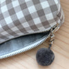 Mini-Necessaire taupe/weiss